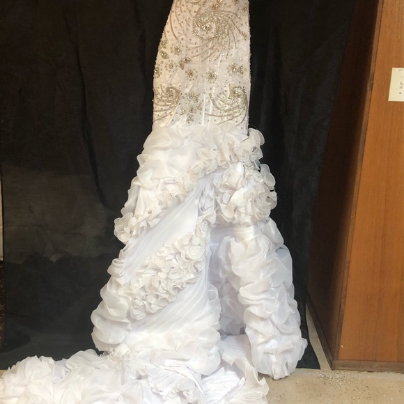 Beautiful wedding dress made in Istanbul Turkey one of a kind size 10 mermaid - Picture 2 of 2